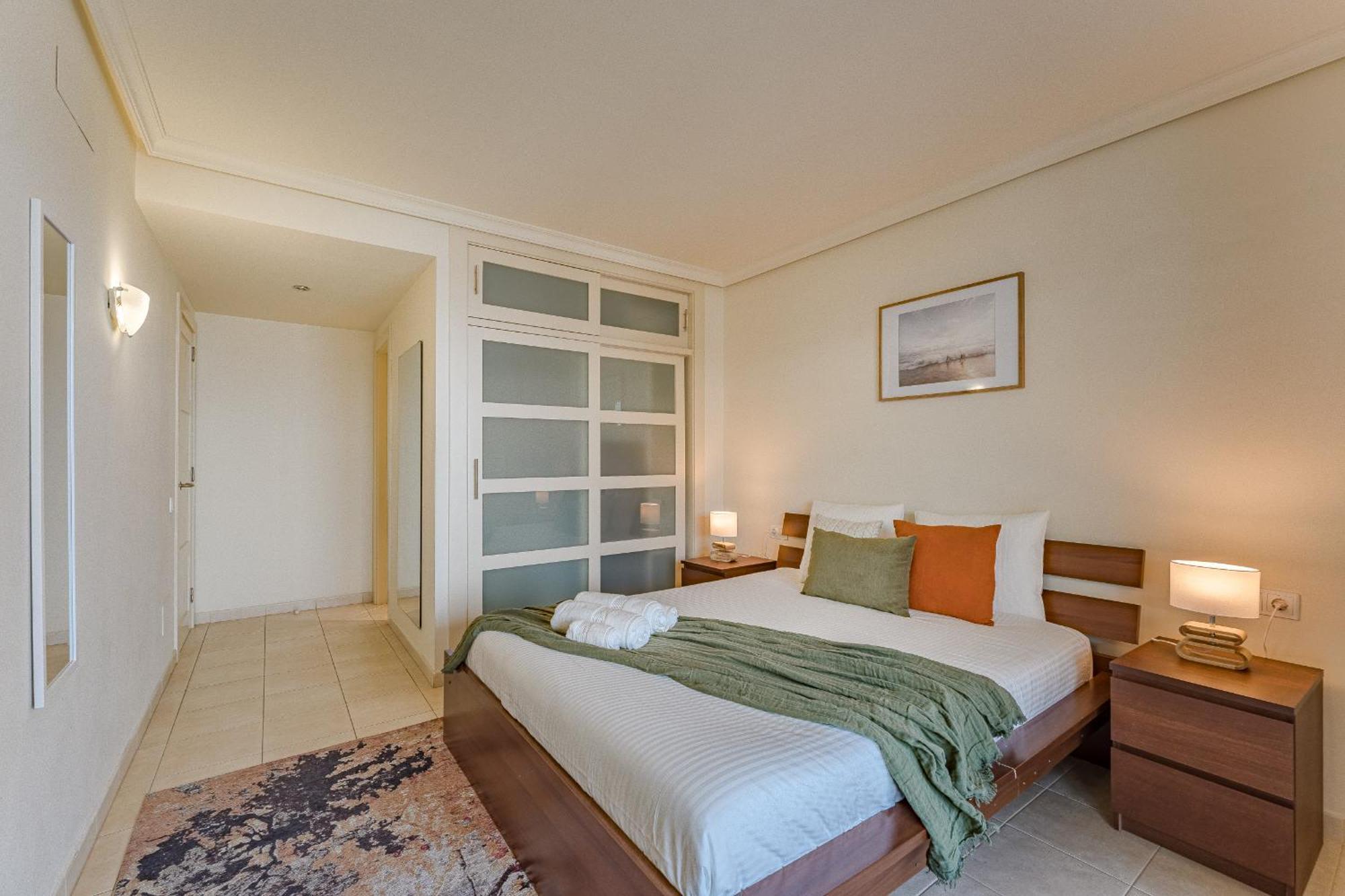 Hermitage Homes Blg Пуэрто-де-Сантьяго Экстерьер фото